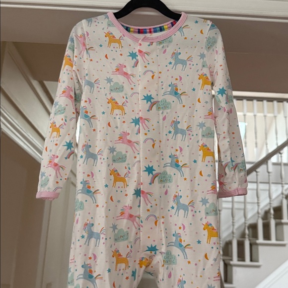 Magnetic Me Unicorn Footie - Picture 2 of 7